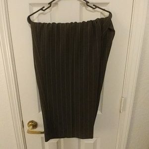 Avenue Stretch Slacks Size 26 Olive & Tan